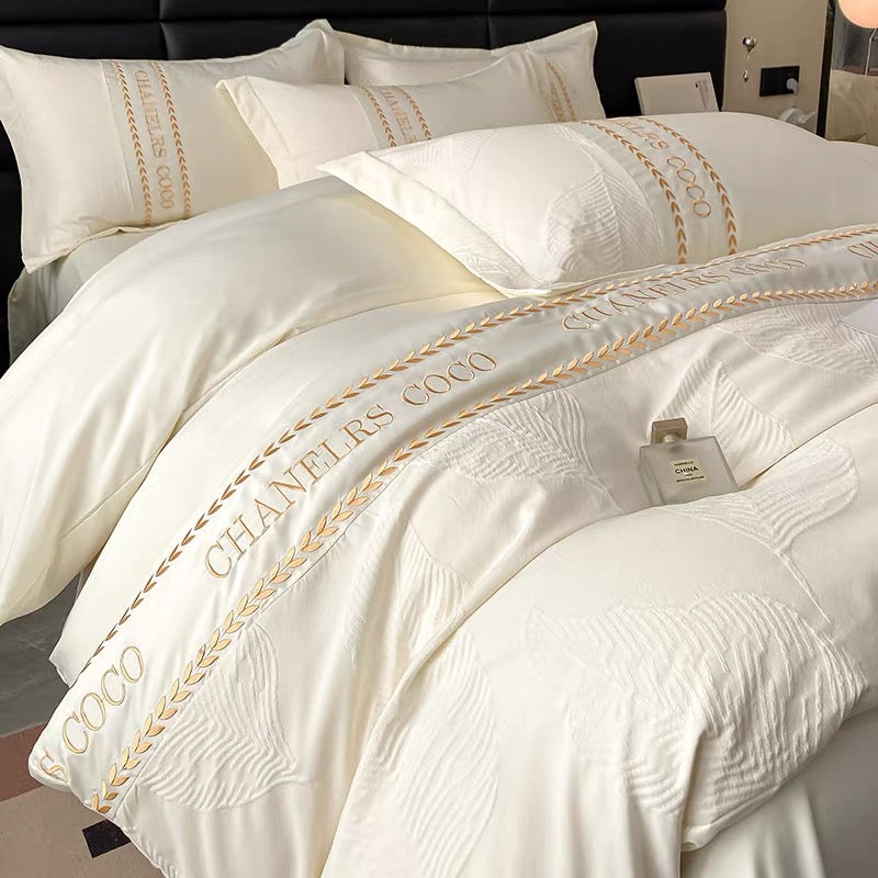 4-Piece Set –, Smooth for Sleeping Bare, Lightweight and Premium Bedsheet